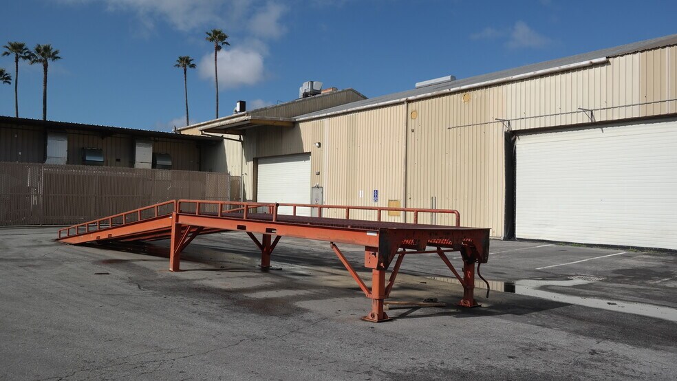 1155 Harkins Rd, Salinas, CA à louer - Photo du bâtiment - Image 3 de 16