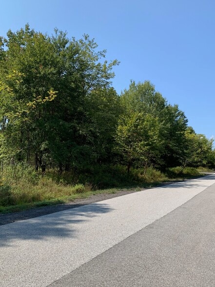 00 Osprey Lane, Gardiner, NY à vendre - Photo du bâtiment - Image 3 de 9