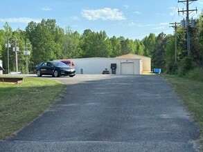 4377 Dallas Cherryville Hwy, Bessemer City, NC for lease Building Photo- Image 2 of 3