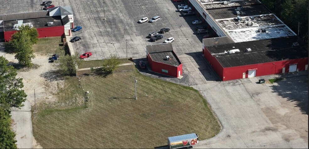 Belle Plaza Portfolio portefeuille de 3 propriétés à vendre sur LoopNet.ca - Photo principale - Image 2 de 3