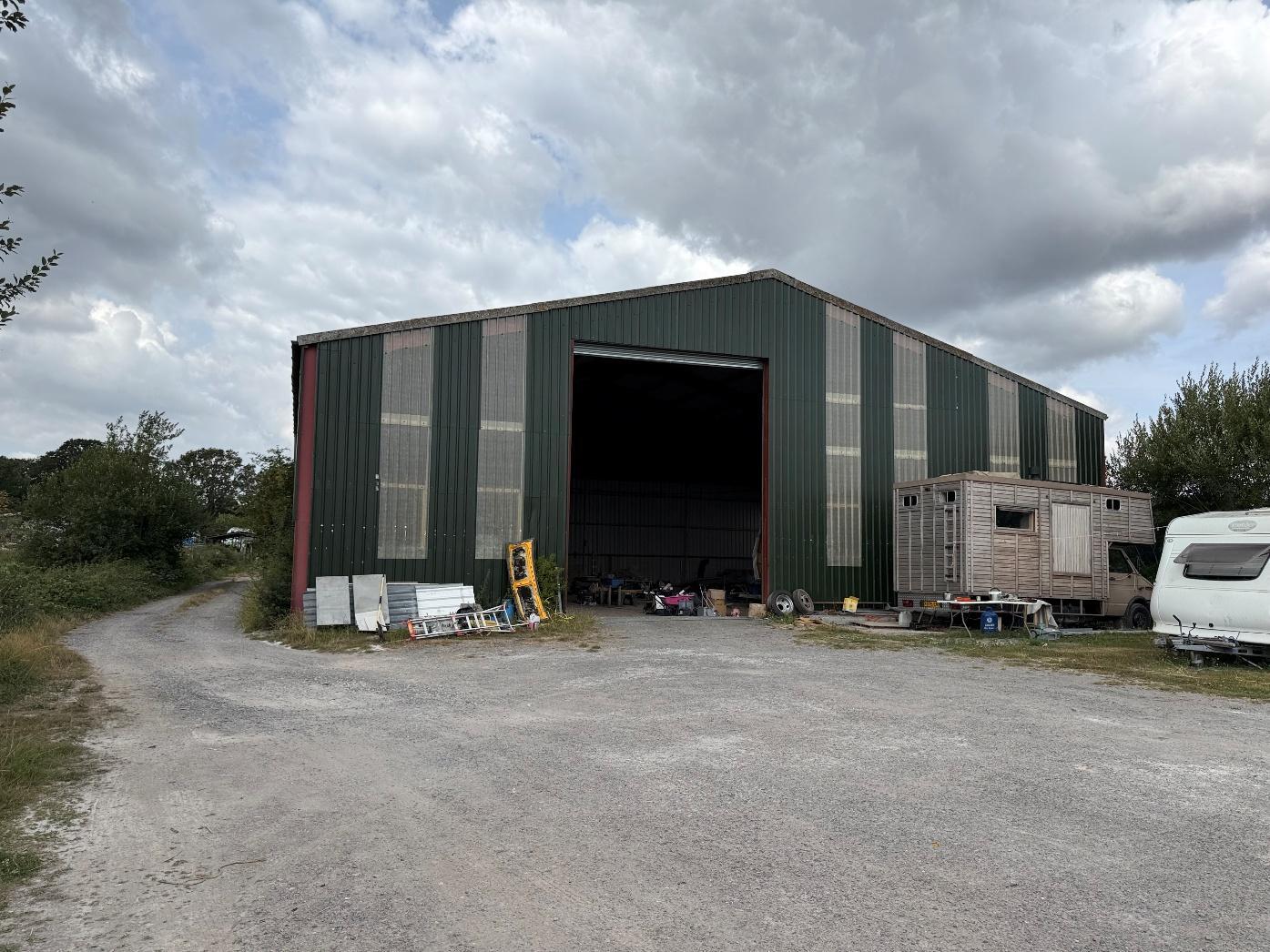 Horsebridge Cmn, Steyning for lease Building Photo- Image 1 of 8