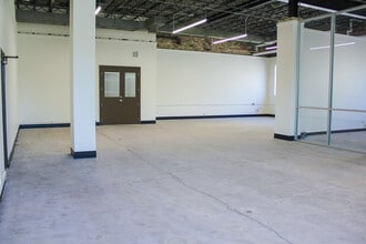 1618-1620 Central Ave NE, Minneapolis, MN for lease Interior Photo- Image 2 of 7
