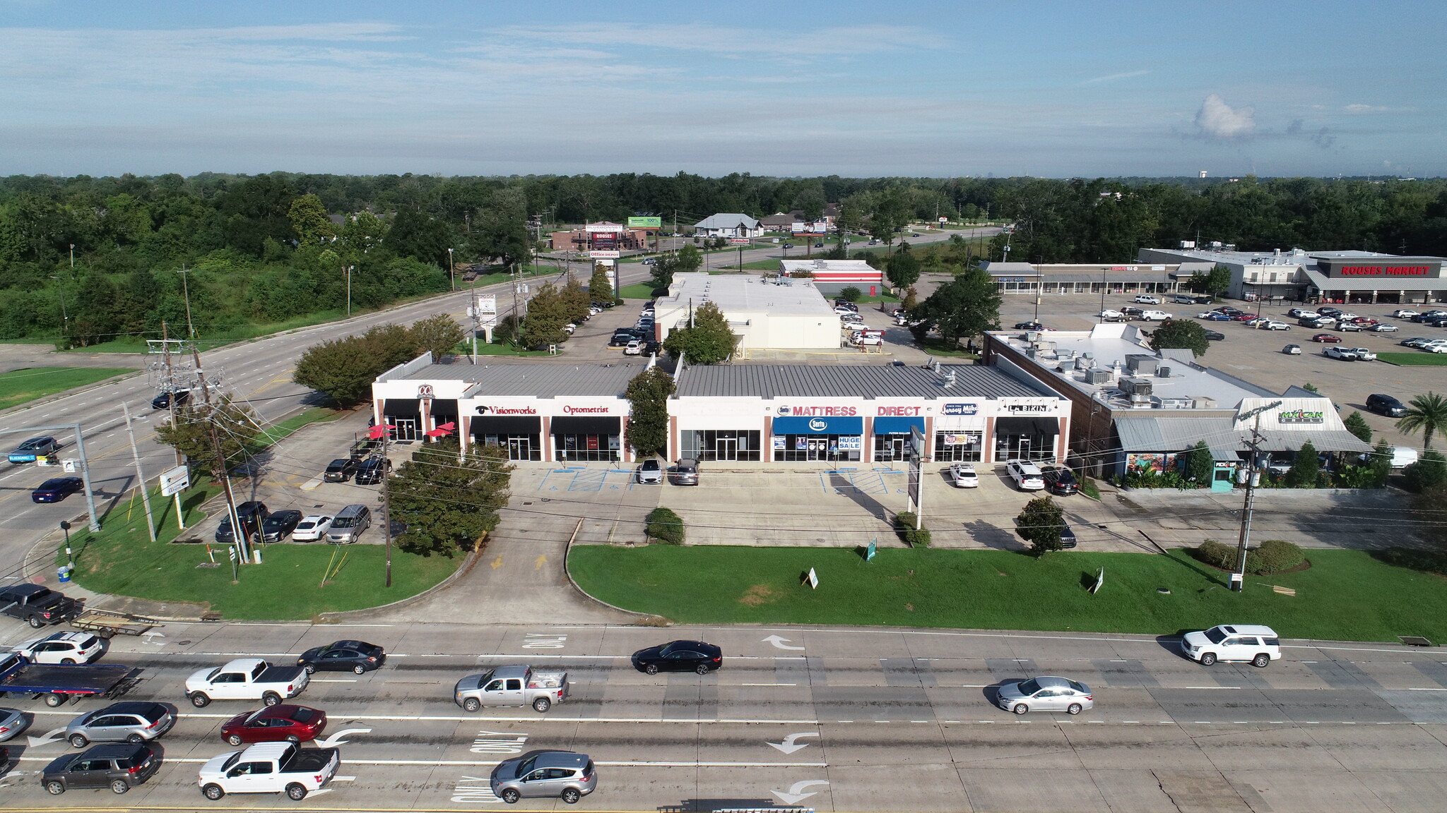 7770 Bluebonnet Blvd, Baton Rouge, LA à louer Photo du b timent- Image 1 de 5