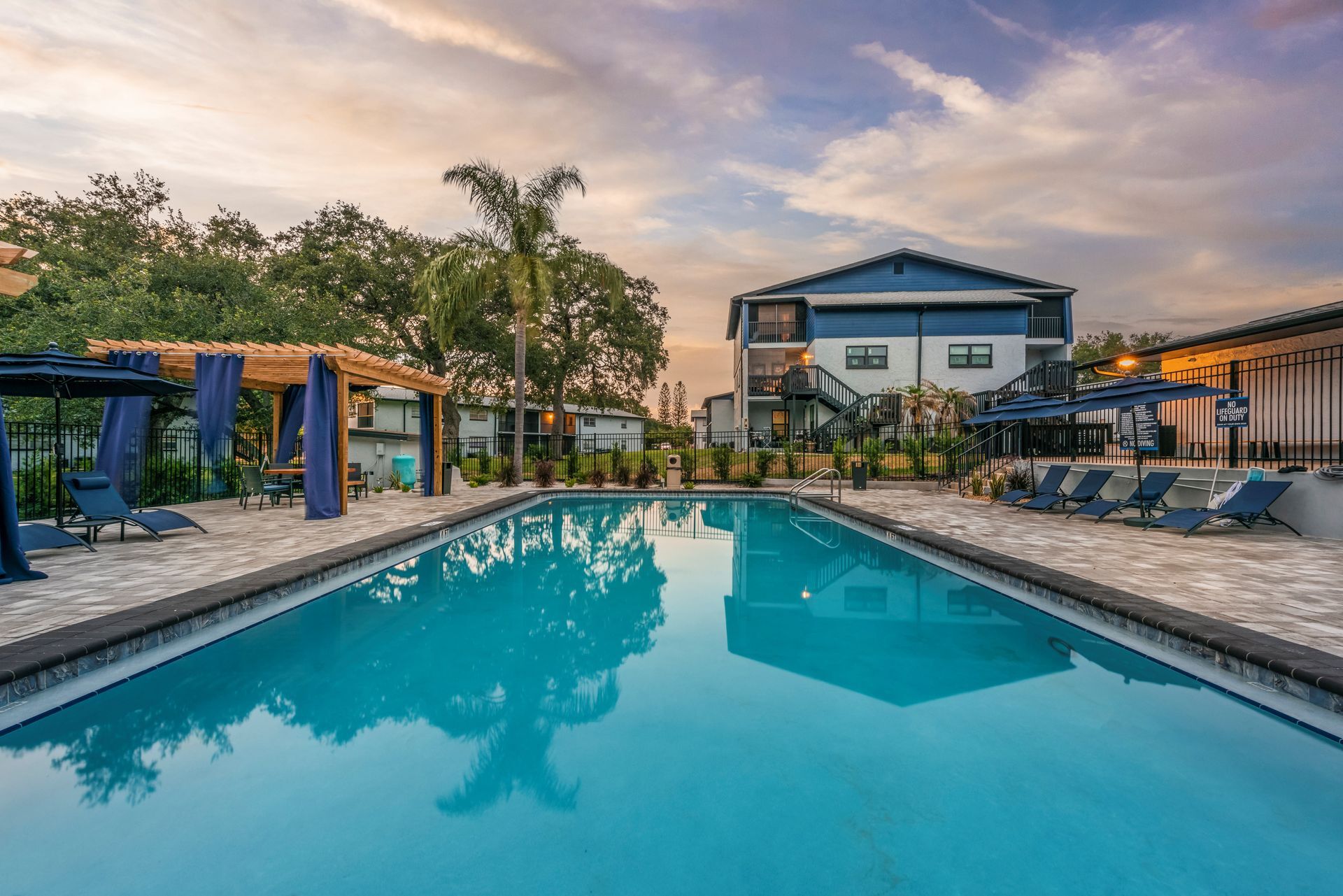 2200 Gladys St, Largo, FL à vendre Photo du bâtiment- Image 1 de 1