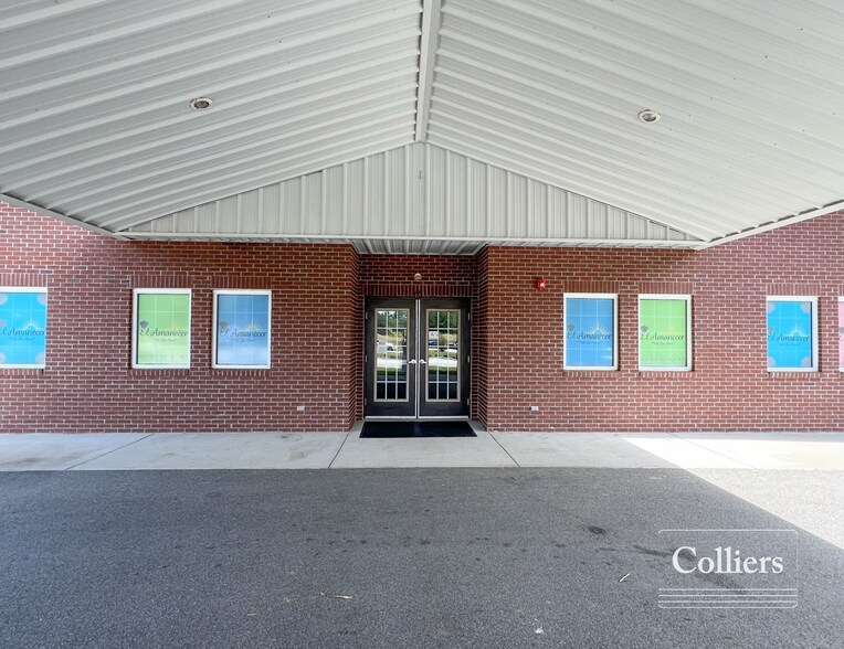 200 Wise Ferry Rd, Lexington, SC à louer - Photo du bâtiment - Image 2 de 7