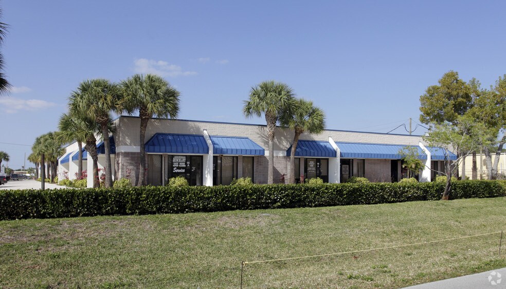 407 Commerce Way, Jupiter, FL à louer - Photo du bâtiment - Image 3 de 8
