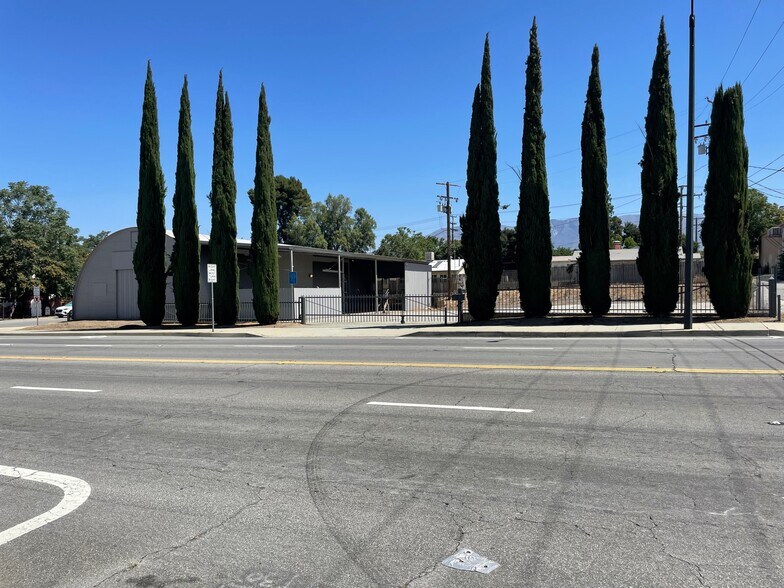 498 W 6th St, Beaumont, CA à vendre - Photo du bâtiment - Image 2 de 20