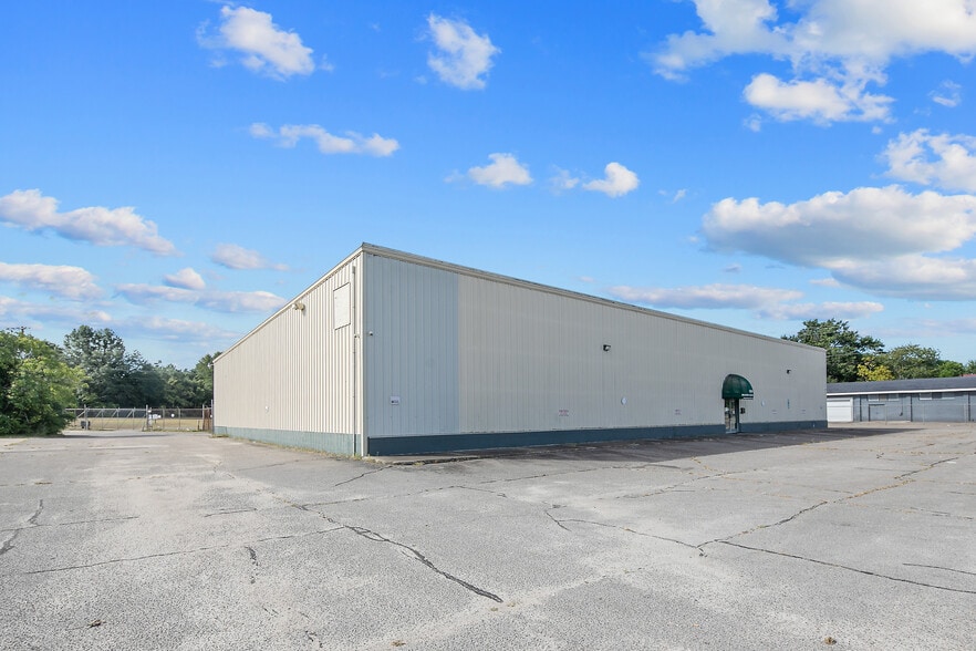 2858 Owen Dr, Fayetteville, NC for sale - Building Photo - Image 2 of 26