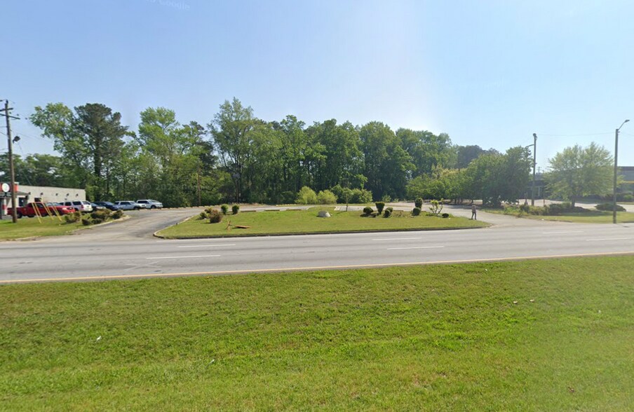 7882 Tara Blvd, Jonesboro, GA à vendre - Photo du bâtiment - Image 2 de 6