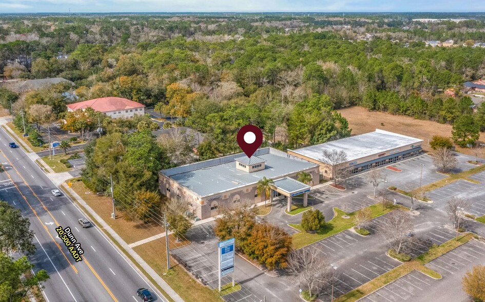 2255 Dunn Ave, Jacksonville, FL à louer - Photo du bâtiment - Image 2 de 10