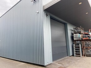 1 Avenue B, Saint-Priest for lease Interior Photo- Image 2 of 6