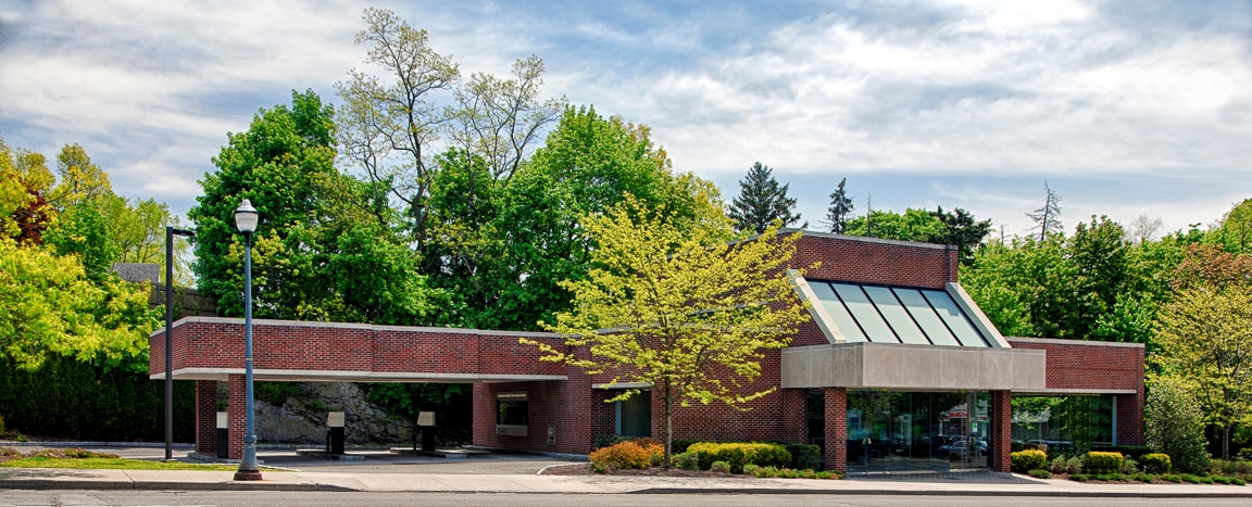 1289 Boston Post Rd, Larchmont, NY à vendre Photo du bâtiment- Image 1 de 6