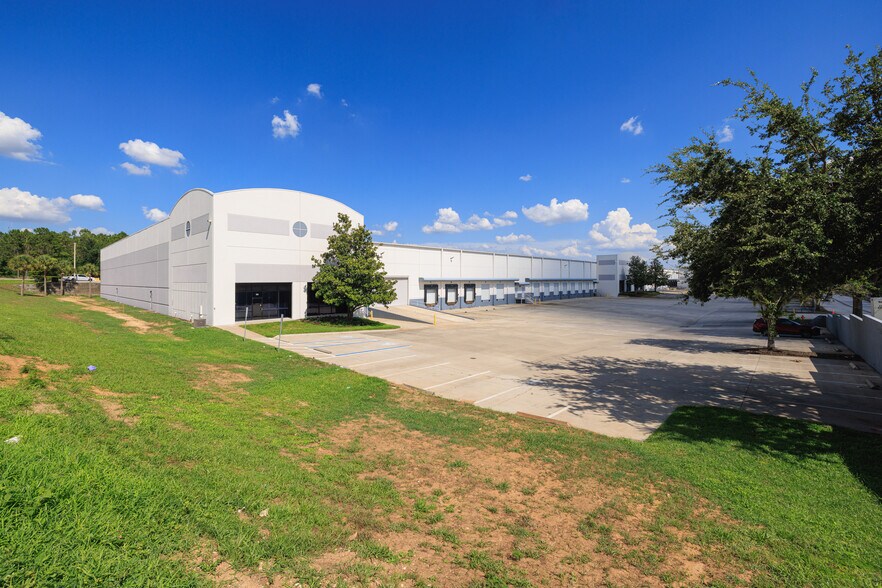 245 Deen Still Rd, Davenport, FL à louer - Photo du bâtiment - Image 2 de 20
