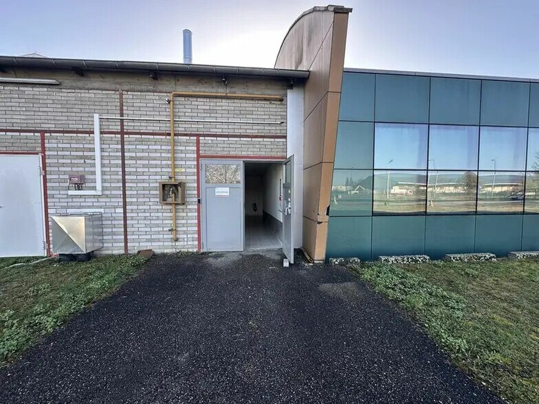 Flex dans Strasbourg à louer - Photo du bâtiment - Image 3 de 12