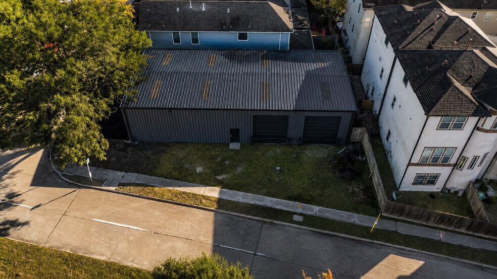 5339 Kansas St, Houston, TX à louer - Photo du bâtiment - Image 2 de 6