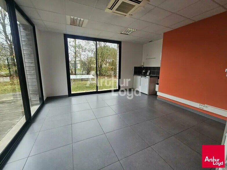 Bureau dans Beaucouzé à vendre - Photo intérieure - Image 2 de 4