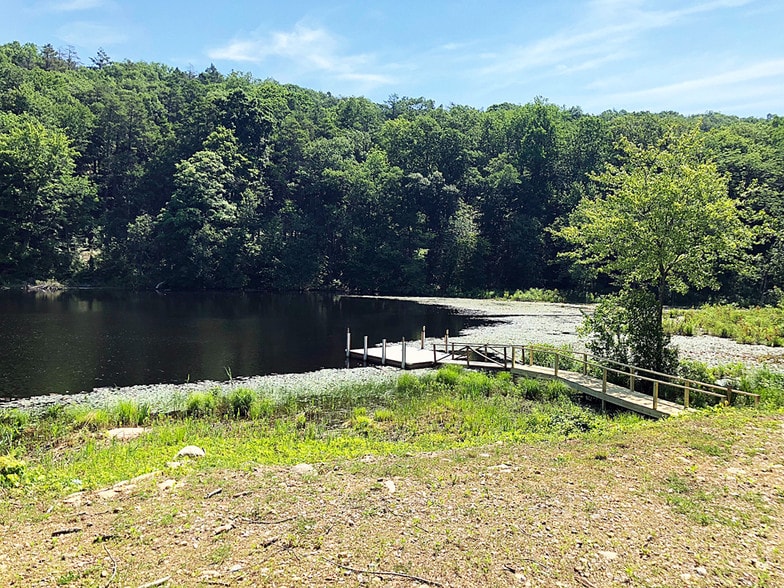 36 Sugar Hollow Rd, Danbury, CT for lease - Other - Image 1 of 2