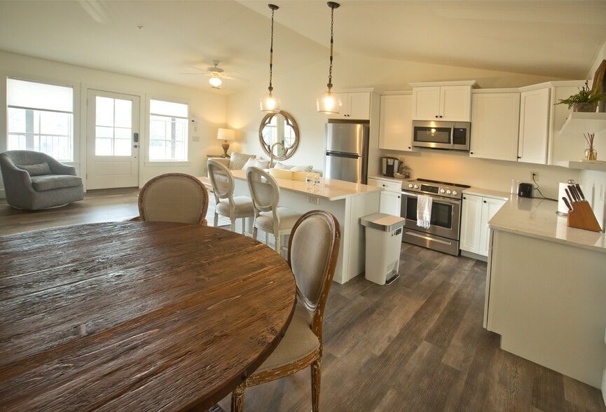 118 Oak Crescent Cir, Clayton, GA à vendre - Photo intérieure - Image 2 de 44