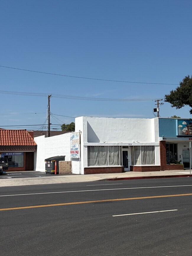 More details for 913-915 S Victory Blvd, Burbank, CA - Retail for Sale