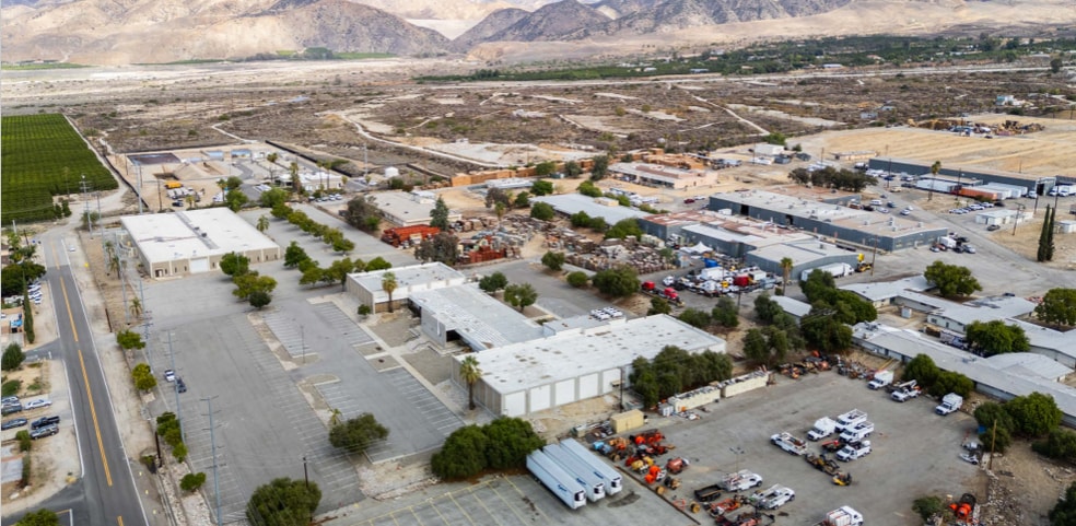 1500 Crafton Ave, Mentone, CA à vendre - Photo du bâtiment - Image 2 de 5