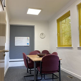 Burnfield Ave, Thornliebank for lease Interior Photo- Image 1 of 4