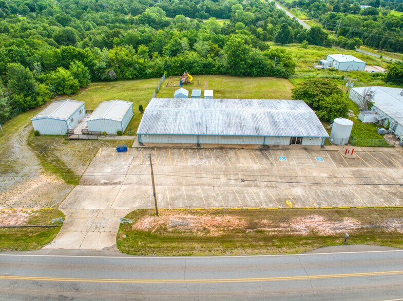 14818 S Peebly Rd, Newalla, OK à vendre - Photo du bâtiment - Image 2 de 55