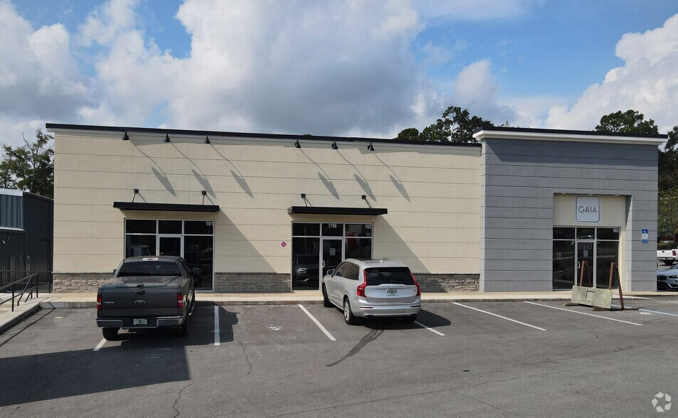 1706 Capital Cir NE, Tallahassee, FL à louer - Photo du bâtiment - Image 2 de 34