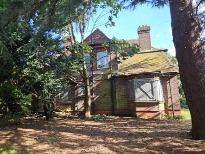 Thornton Rd, Thornton Heath à vendre - Photo du bâtiment - Image 2 de 4