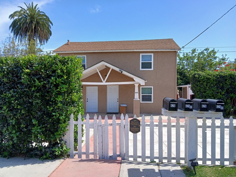 626 E 3rd St, Santa Ana, CA à vendre - Photo du bâtiment - Image 2 de 9