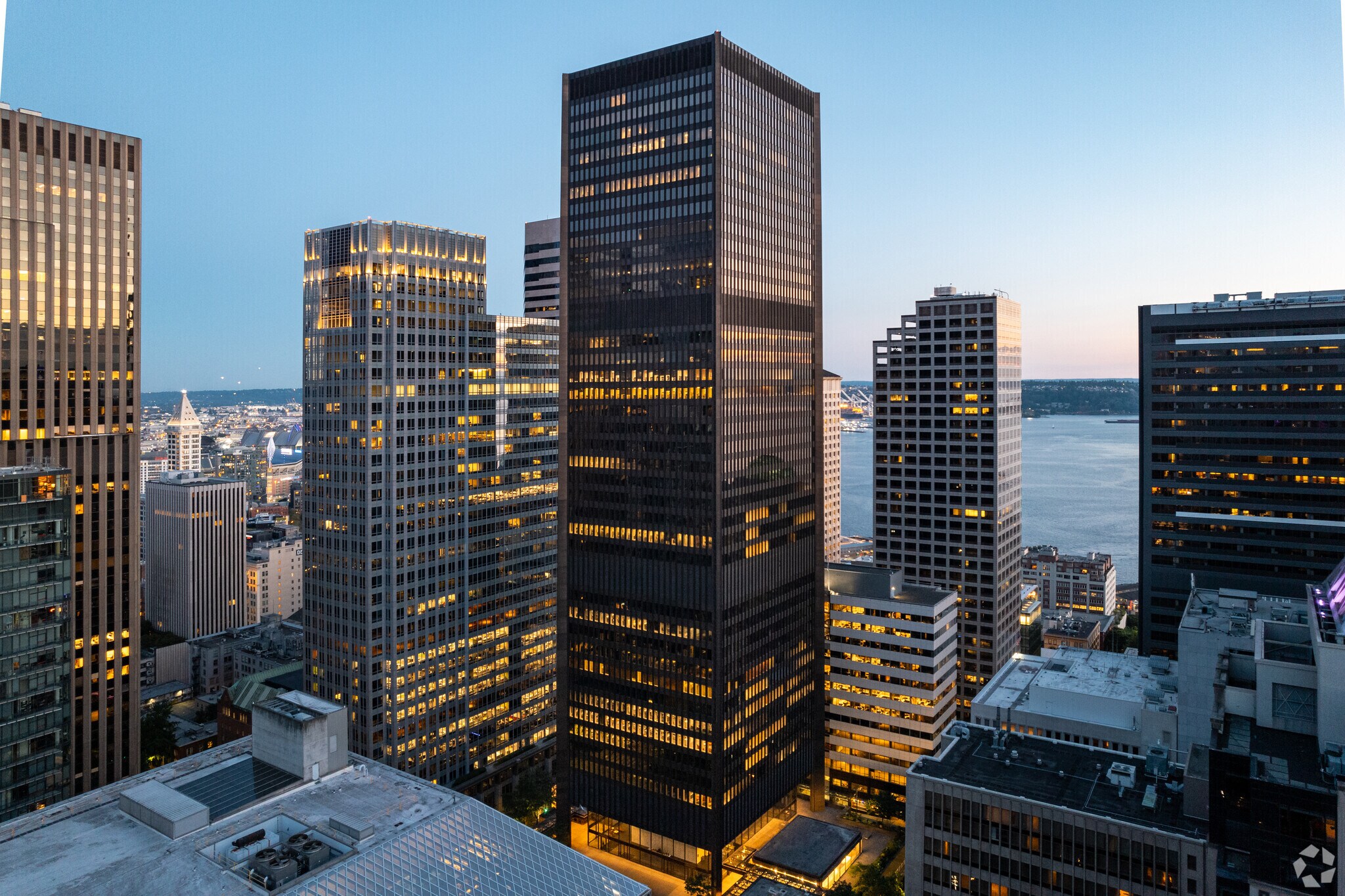 1001 4th Ave, Seattle, WA à louer Photo du bâtiment- Image 1 de 10