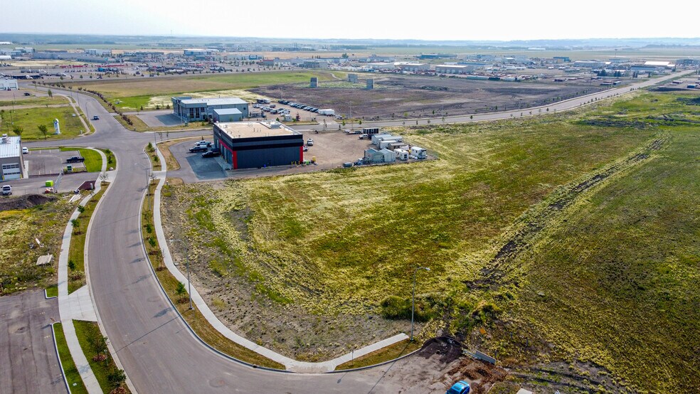 10502 118 St, Grande Prairie, AB à vendre - Photo du bâtiment - Image 2 de 7