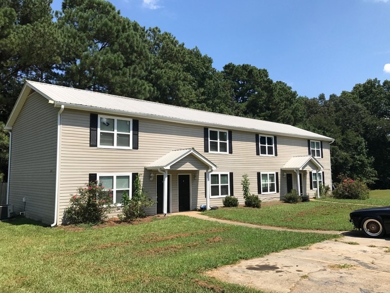 4108 Oakwood Vlg, Oakwood, GA for sale - Building Photo - Image 3 of 4