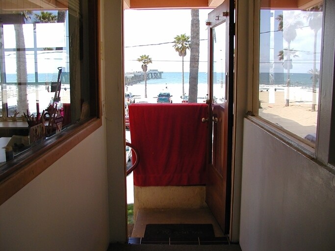 3015 Ocean Front Walk, Venice, CA à louer - Photo intérieure - Image 2 de 21