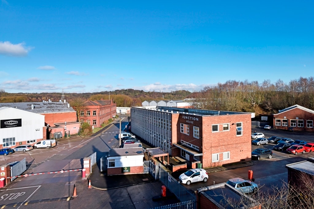 Rake Ln, Manchester for lease Primary Photo- Image 1 of 10