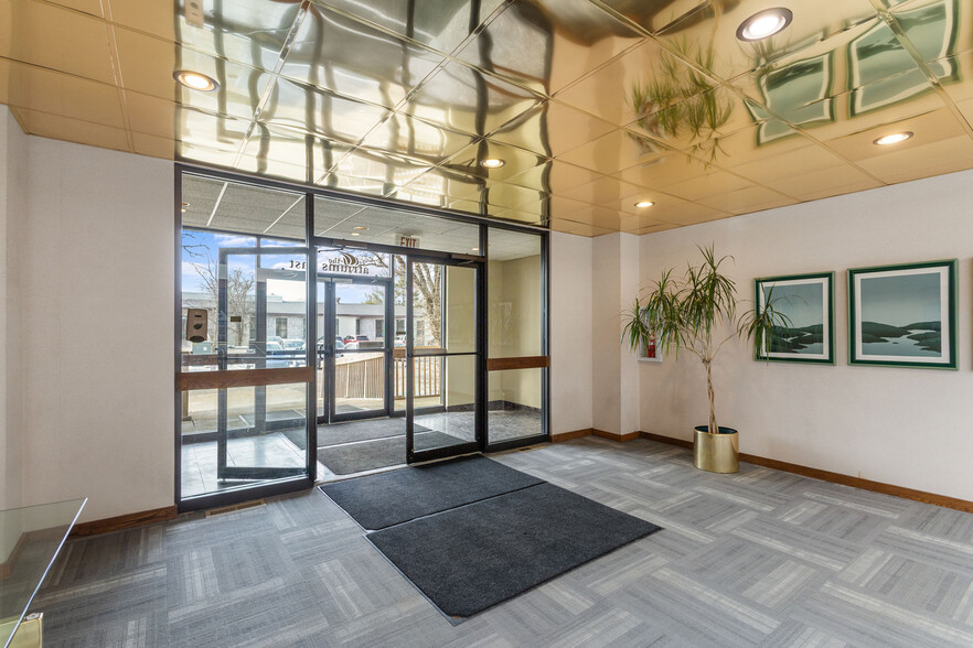4341 S Westnedge Ave, Kalamazoo, MI for lease - Building Photo - Image 3 of 15