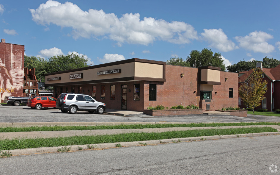 2301 E. 12th St. & 1211-1215 Park St. portfolio of 2 properties for sale on LoopNet.ca - Primary Photo - Image 1 of 2