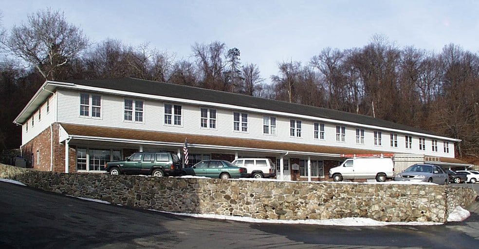 270 Amity Rd, Woodbridge, CT for lease - Other - Image 2 of 4