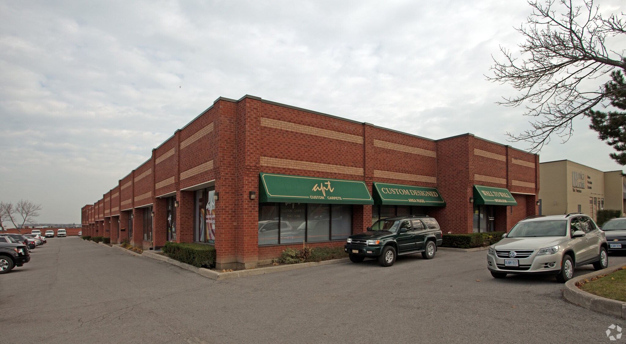 75 W Beaver Creek Rd, Richmond Hill, ON à vendre Photo principale- Image 1 de 1