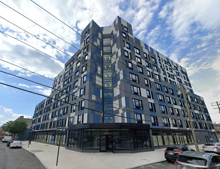 1920-1938 Cornaga Avenue, Far Rockaway, NY à louer - Photo du bâtiment - Image 1 de 2