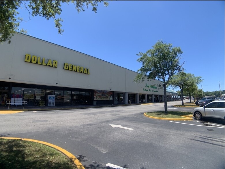 7004 W Waters Ave, Tampa, FL for lease - Building Photo - Image 2 of 21
