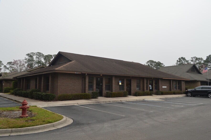 1409 Kingsley Ave, Orange Park, FL à louer - Photo du bâtiment - Image 2 de 7
