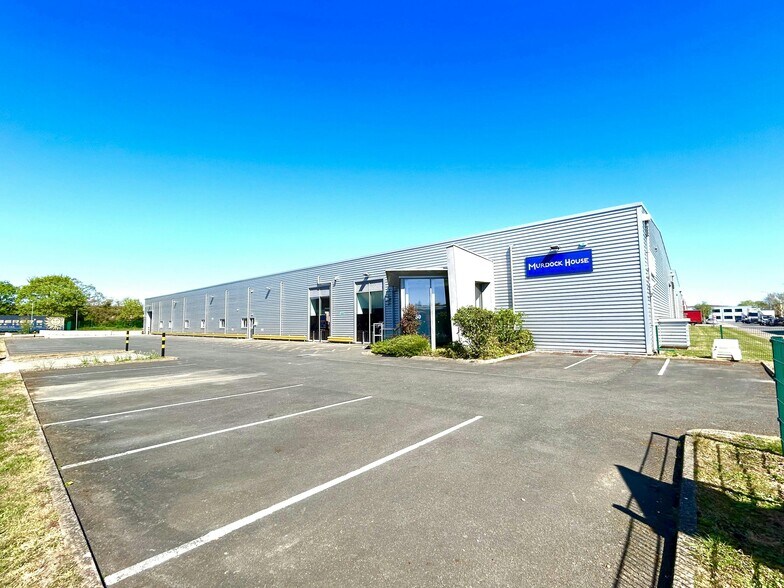 30 Murdock Rd, Bicester à louer - Photo du bâtiment - Image 3 de 36