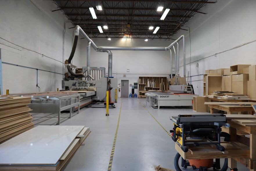 2400 W Copans Rd, Pompano Beach, FL for sale - Interior Photo - Image 2 of 15