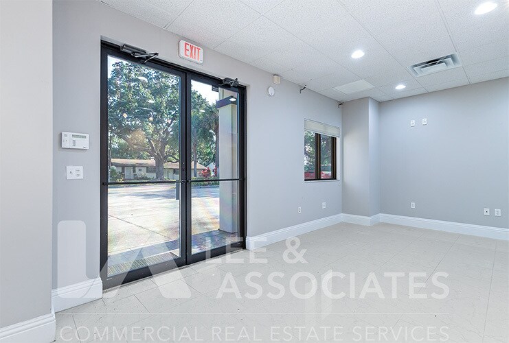 88 E Broad St, Winter Garden, FL à louer - Photo du bâtiment - Image 3 de 11