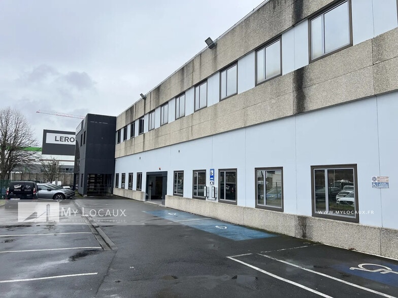 Flex in Nanterre for lease - Building Photo - Image 2 of 14