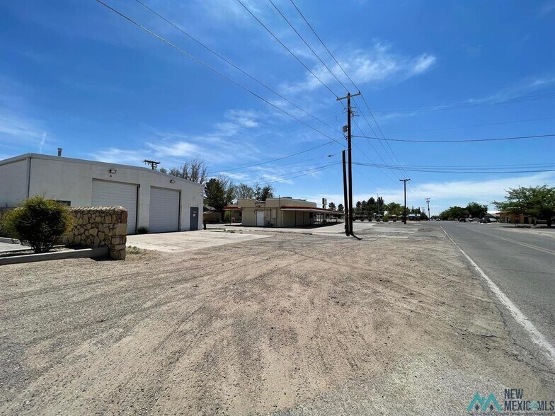 115 8th St, Deming, NM à vendre - Photo du bâtiment - Image 2 de 7