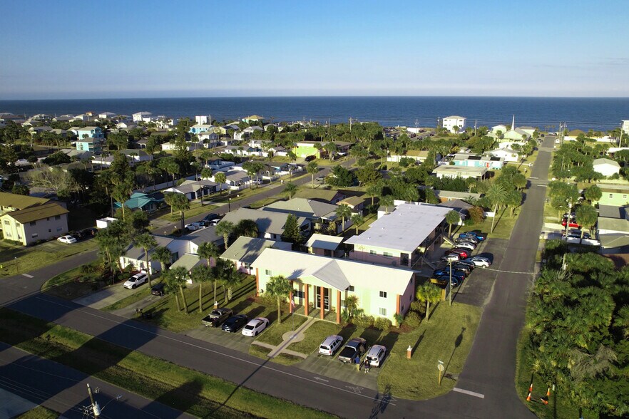 320 N 3rd St, Flagler Beach, FL à vendre - Photo du bâtiment - Image 3 de 29