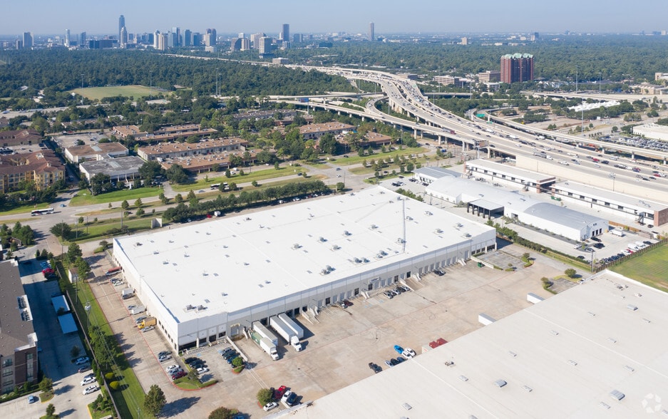 7108 Old Katy Rd, Houston, TX à louer - Photo du bâtiment - Image 3 de 14