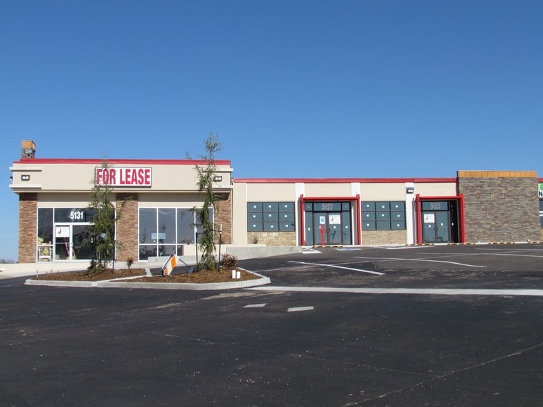 5105-5131 NW Cache Rd, Lawton, OK for lease - Building Photo - Image 3 of 9