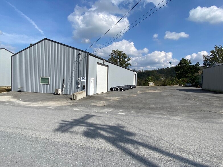 247 S Plant St, Morgantown, WV for sale - Building Photo - Image 2 of 12